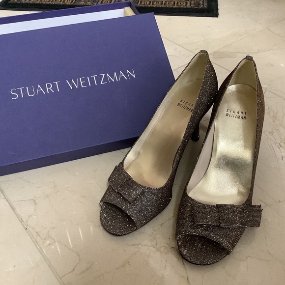 Stuart Weitzman Glitter Pumps Silver & Gold Shimmer Peep Toe Heels Size 8 - Picture 1 of 9